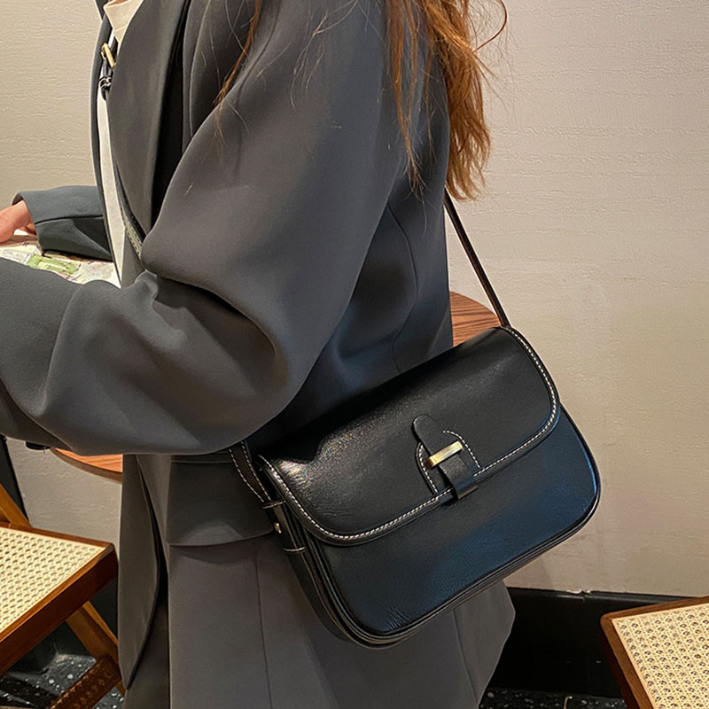 Sac à bandoulière en cuir véri - Luxury Bags Trend 2025 avis et prix