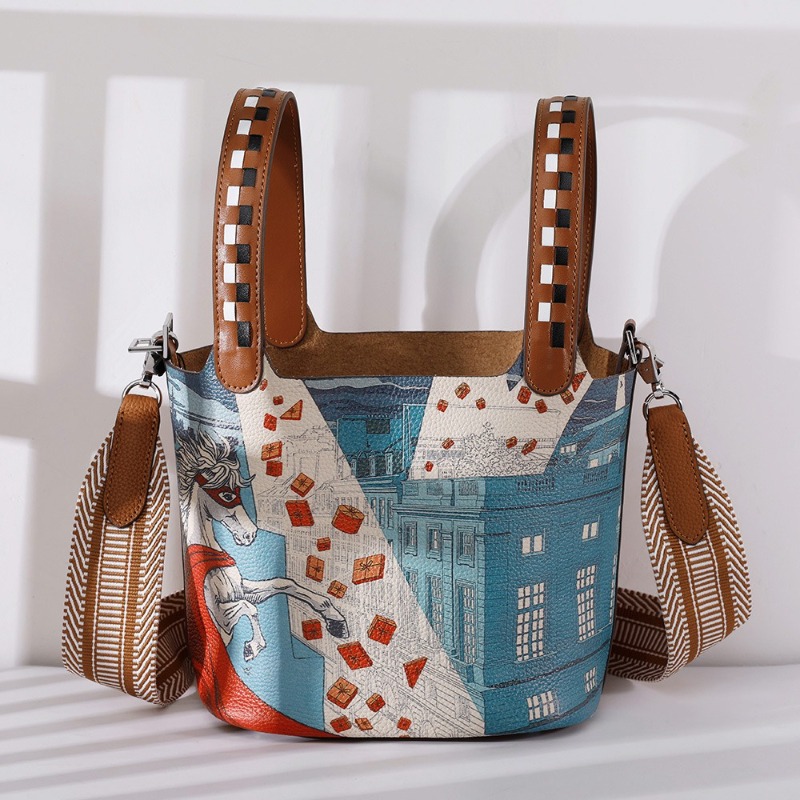 Sac seau de luxe de styliste p - Luxury Bags Trend 2025 avis et prix