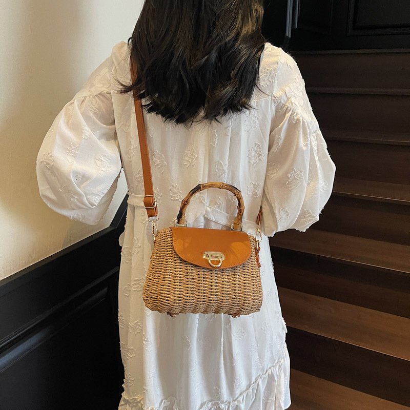 Sacs à main en rotin tissé à l - Luxury Bags Trend 2025 avis et prix